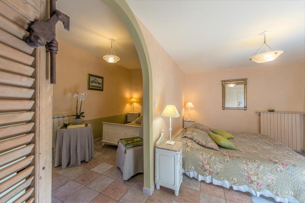 ルールマラン Mas De Foncaudette Bed & Breakfast エクステリア 写真